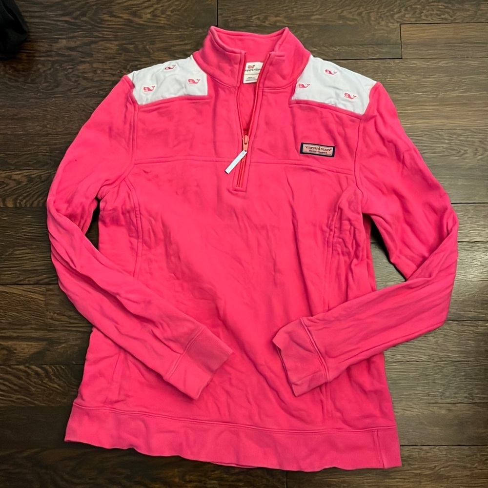 Vineyard Vines hot pink logo 1/4 zip - Picture 2 of 6